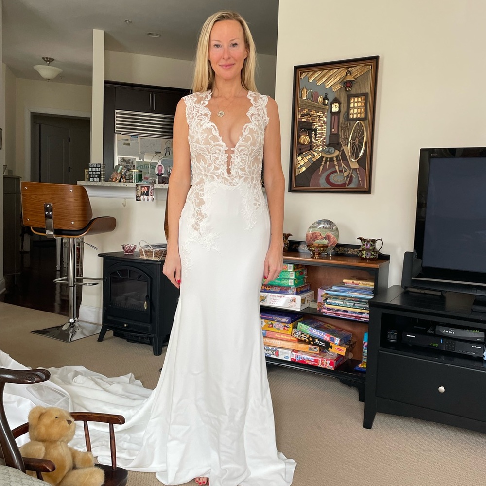 New Pronovias, Swanson Style # 10248